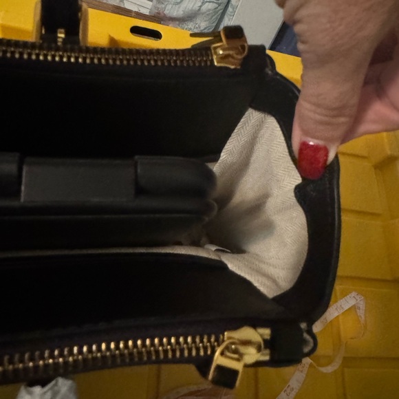 Tory Burch Elegant Black Tote/Work Bag - Picture 8 of 8